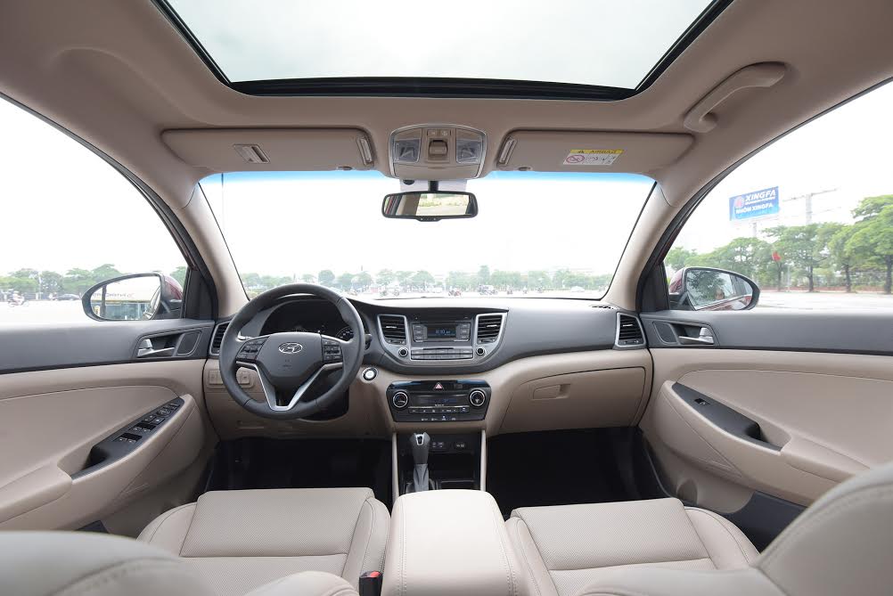 CR-V tỏ ra yếu thế hơn ở việc chỉ được trang bị 4 túi khí so với 6 túi khí của Tucson