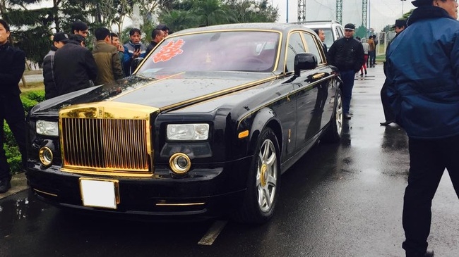 Rolls-Royce Phantom mạ vàng, Rolls-Royce Phantom, đại gia Quảng Ninh