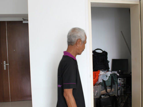 Có rất nhiều chỗ cất đồ và quần áo.
