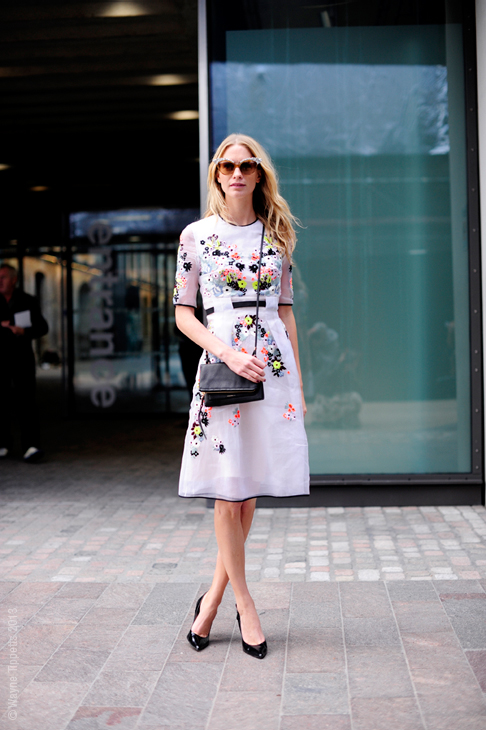 Street style ngày thu dịu dàng mà vẫn phong cách của phái đẹp châu Âu 3