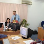 Hóa giải hai mệnh khắc nhau trong văn phòng